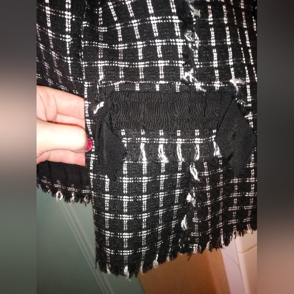 White House Black Market blazer - Picture 3 of 8